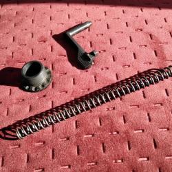 MAB PA 15 F1, lot arretoir de culasse, bouchon de culasse, ressort récupérateur.