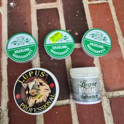 Lot de 5 boîtes de graisse et vaseline