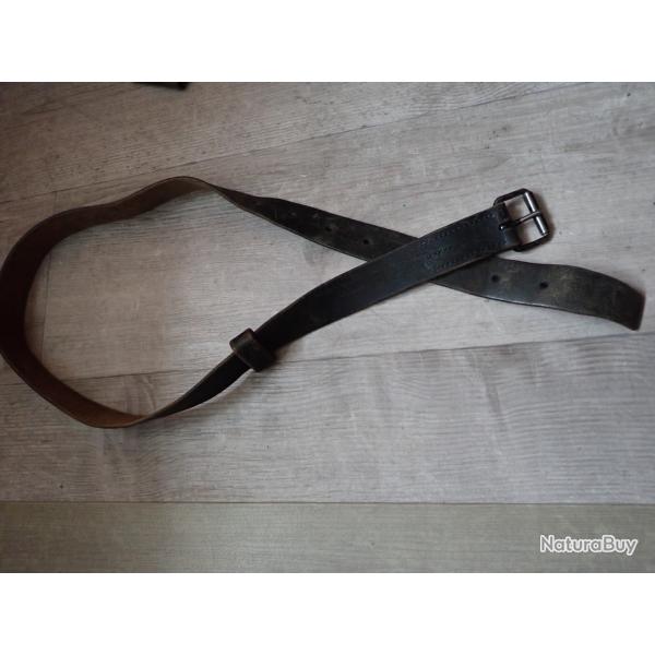 Ceinturon, ceinture pour porte fourreau baionnette Vetterli. Couleur noire. 120 cm. Rare