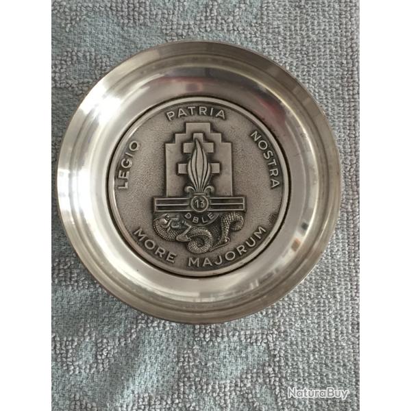 MILITARIA - COUPELLE EN MTAL ARGENT - MORE MAJORUM - 11 cm -