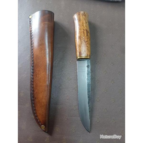 Couteau nordique forg par Fred Charrire  acier 80CRV2 manche en superbe loupe de frne