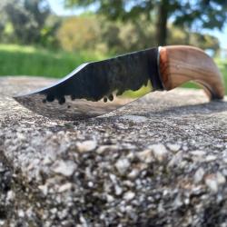Couteau de poche style le berger corse,lame brut de forge, 21 cm.