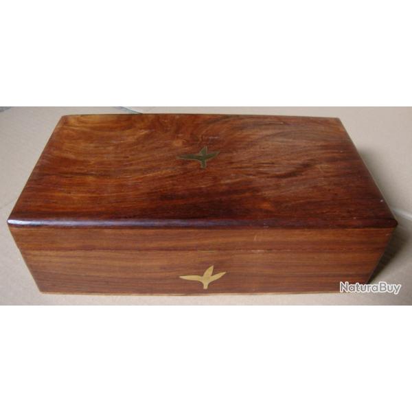 Boite en bois exotique et inclusion de laiton