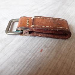 Passant de ceinture pour dague suisse