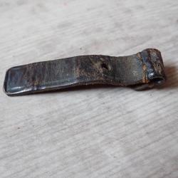 Cuir de fourreau pour baïonnette suisse