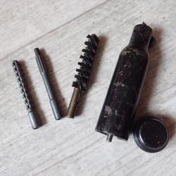 Outil réglementaire pour entretien du pistolet 06/29. Ancien. Outils gris, étui noir. Armée Suisse
