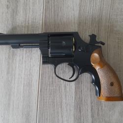 Révolver airsoft en parfait état avec 2 lots de douilles