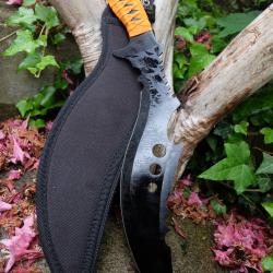 Couteau Kukkri Parang Fantaisie Lame Acier 3Cr13 Manche Cordelette Tressée Etui Nylon Tactical