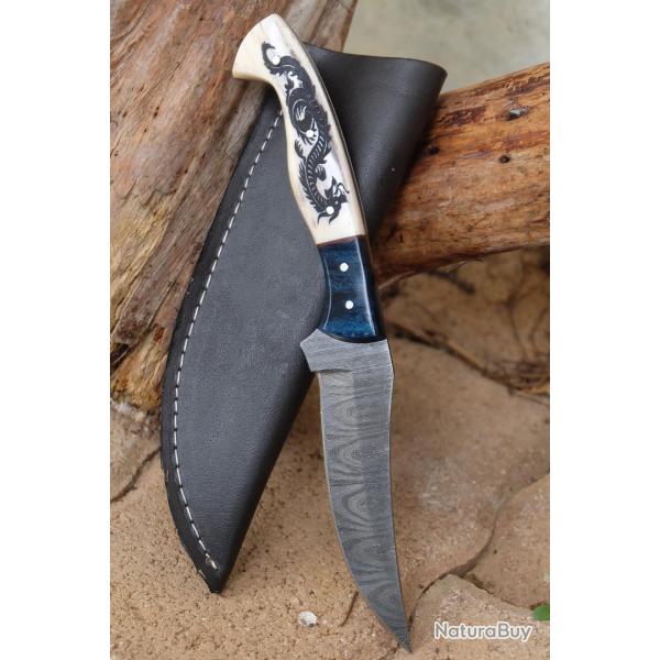 Couteau de Chasse Damas Lame 256 Couches Manche OS Scrimshaw Dragon Fabr Artisanale Etui Simili