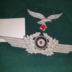 Paire dinsignes pour casquette Allemande ww2 en reproduction A25