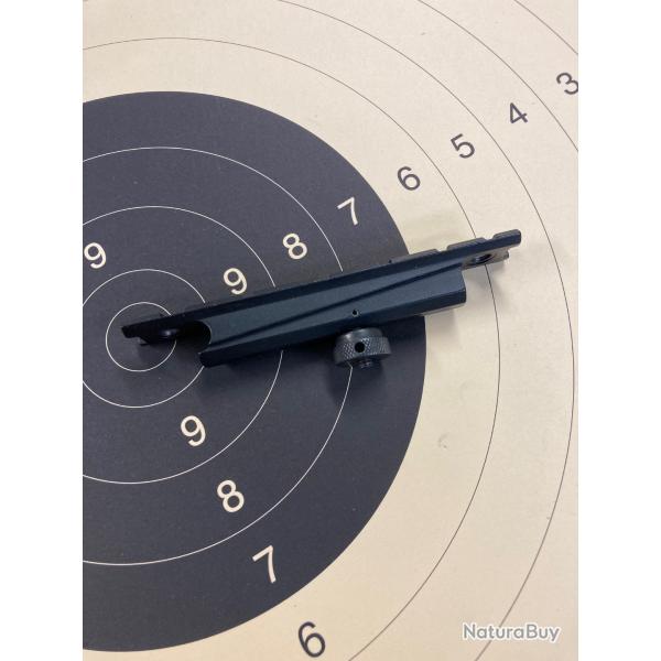 Rail Picatinny pour poigne M16 / AR15
