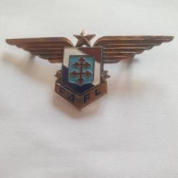 Insigne métal    en reproduction.  A25.1