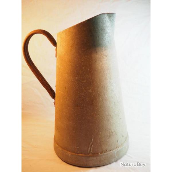 WEHRMACHT - broc d'aluminium  eau allemand 1940 - PROVENANCE Normandie 1944
