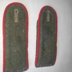 Épaulettes  vertes et rouges  Allemand ww2  A25