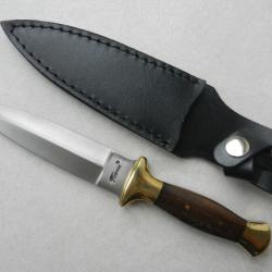 belle dague de chasse Léopard longueur 23,5 cm avec son étui cuir