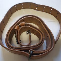 1 Bretelle de Garand en cuir , en reproduction  A25