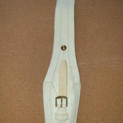 Porte baïonnette en buffle blanc pour Mousqueton ou autre lebel etc ..A25