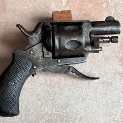 Revolver Bulldog 2