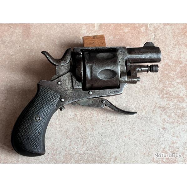 Revolver Bulldog 2