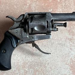 Revolver Bulldog 3