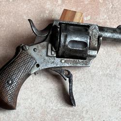 Revolver Bulldog 5