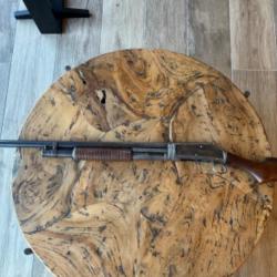 Jolie fusil à pompe Winchester 1897
