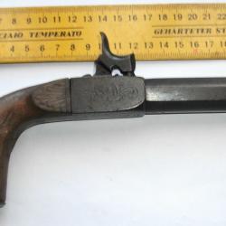 GROS PISTOLET A PERCUSSION CALIBRE 15