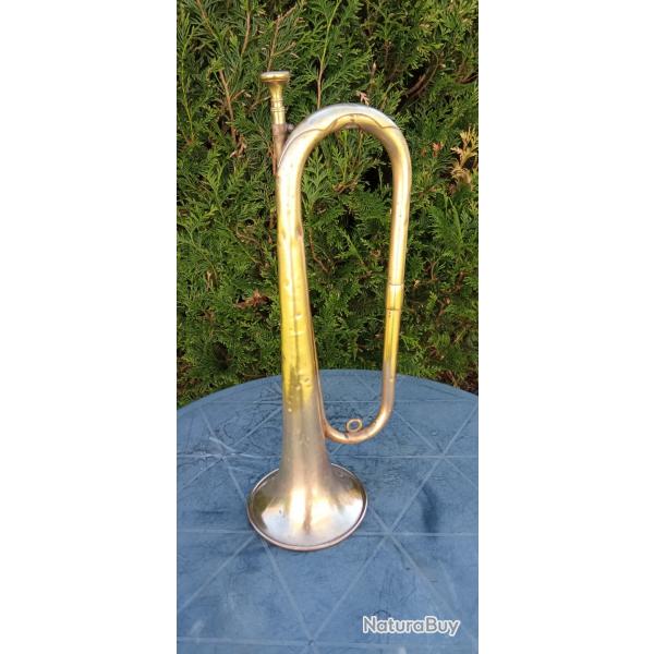 Clairon trompette bugle militaire Couesnon ancien