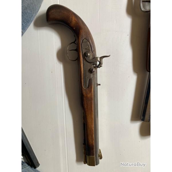 Gros revoler poudre noire cal 11mm