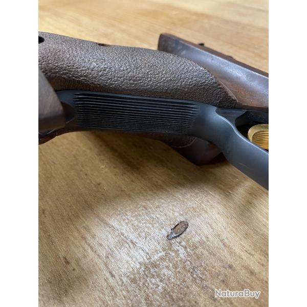 PISTOLET BROWNING INTERNATIONAL 22 LR