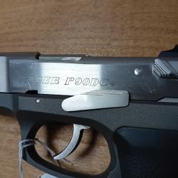 PISTOLET RUGER P 90 DC