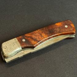 Couteau pliant artisanal - lame damas forgé - loupe de noyer - pièce unique