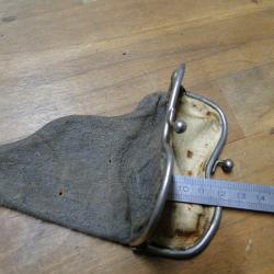 étui revolver ou pistolet form porte monnaie en cuir doublé
