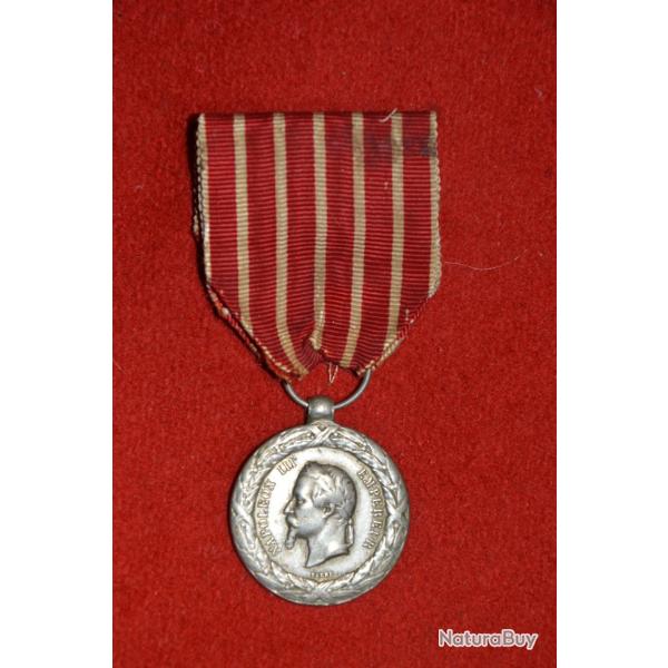 MEDAILLE CAMPAGNE D'ITALIE 1859 - SIGNEE BARRE- SECOND EMPIRE - NAPOLEON III