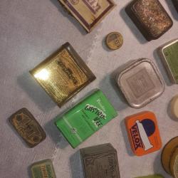 Lot de boîtes métalliques anciennes