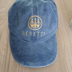 Casquette bleue logo beretta