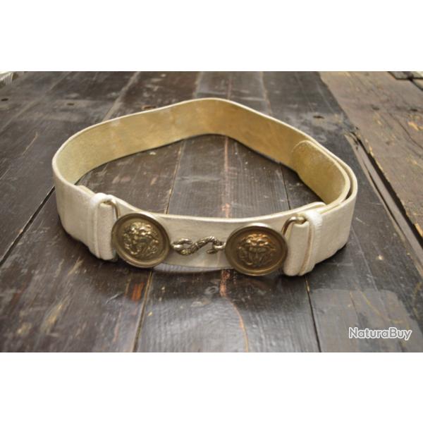 Ceinturon garde rpublicaine modle 1931 en cuir buffle blanc, boucle plaques mduse. France WW2 (C)