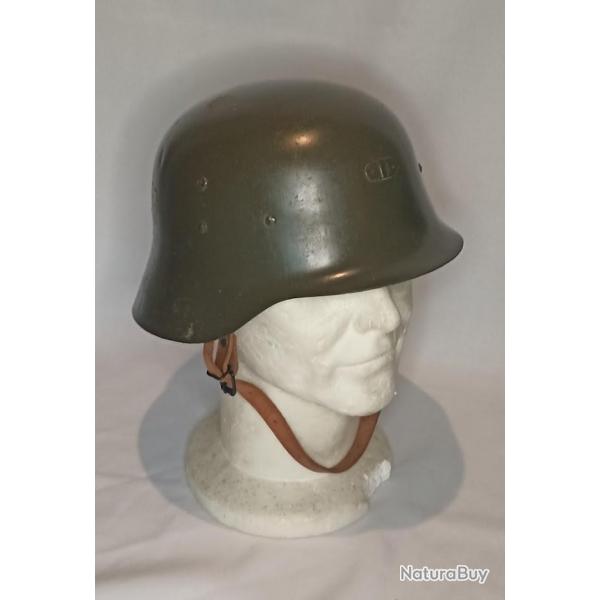 Casque acier Espagnol model 42/79 vintage