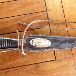 COUTEAU DE LANCER STYLE COMMANDO ANNEES 80?
