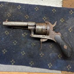 REVOLVER A BROCHE 8 MM A RESTAURER