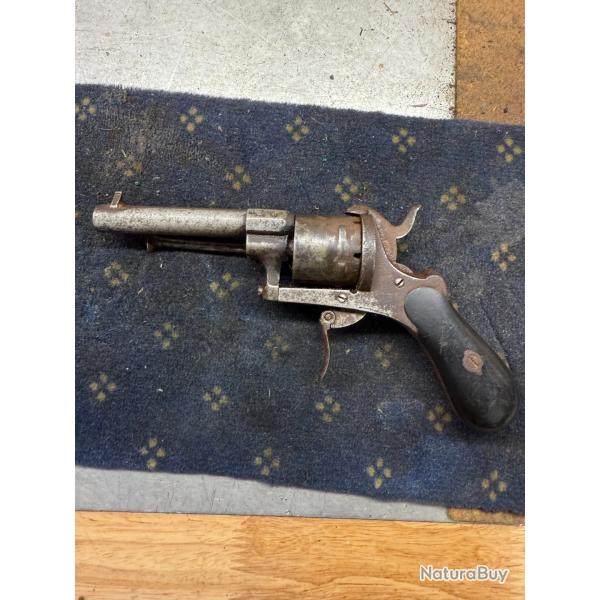 REVOLVER A BROCHE 8 MM A RESTAURER
