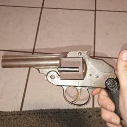 IVER JOHNSON calibre 38 hammerless SN D34434