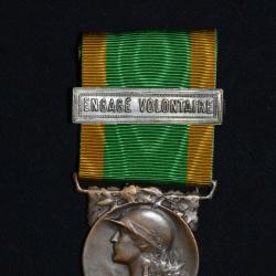 MEDAILLE COMMEMORATIVE-MORLON-GUERRE 1914/1918-ENGAGE VOLONTAIRE-(JEAN GATTY)