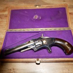 Smith & Wesson 1er modèle 3ième issue en coffret d'époque finition bronzé en 22Lr