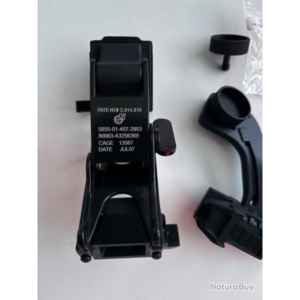 Un support complet de NVG mtal