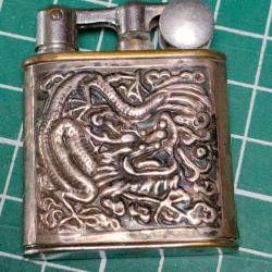 BRIQUET DECOR EXTREME ORIENT GUERRE D'INDOCHINE, MYON