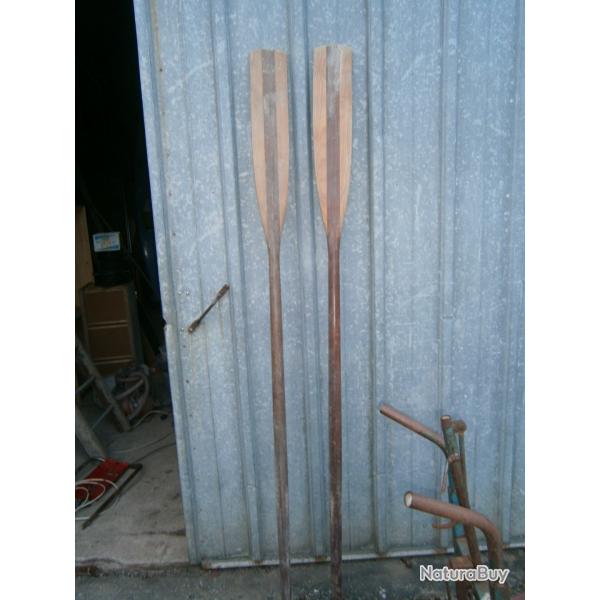 paire de rames en bois