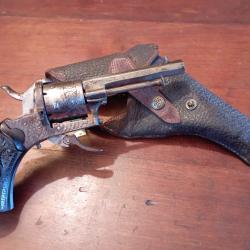 Revolver à broches en 7mn avec holster.
