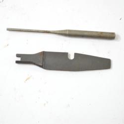 Outil multifonction tournevis 1er type + chasse goupille du kit Russe. AK47 / 74 AKM et dérivés (E)