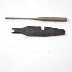 Outil multifonction tournevis 1er type + chasse goupille du kit Russe. AK47 / 74 AKM et dérivés (F)